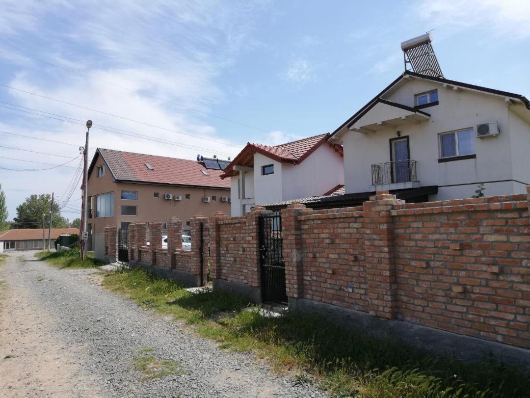 Casa Alba Hotell Năvodari Exteriör bild